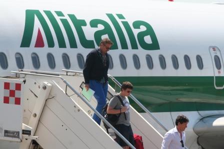 Christian De Sica sbarca a Catania per raggiungere il festival