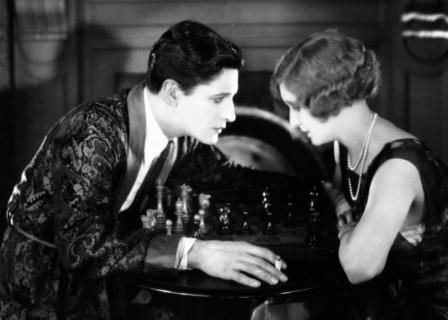 JONATHAN DREW "THE LODGER" (IVOR NORVELLO) PLAYS CHESS WITH DAISY BUNTING (MISS JUNE) *** Local Caption *** Feature Film